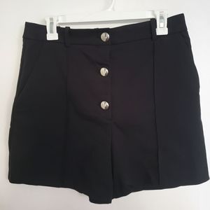NWT Zara Black Shorts (Size Large)